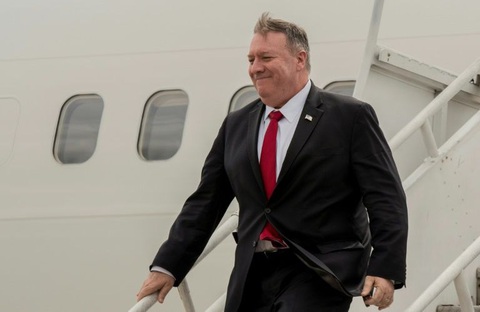 Ngoại trưởng Mỹ Pompeo chửi thề khi bị hỏi liên tục về Ukraine? - Ảnh 1. Ngoại trưởng Mỹ Pompeo chửi thề khi bị hỏi liên tục về Ukraine? - Ảnh 1.