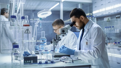 Mất bao lâu mới có được văcxin ngừa virus corona mới? - Ảnh 2. Mất bao lâu mới có được văcxin ngừa virus corona mới? - Ảnh 2.