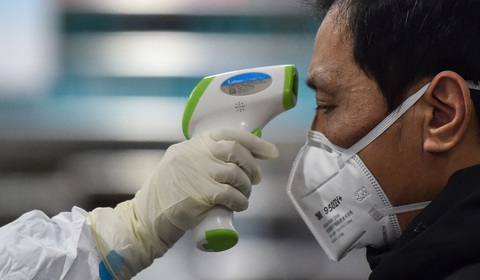 Trung Quốc kéo dài kỳ nghỉ tết để tập trung đối phó virus corona - Ảnh 1. Trung Quốc kéo dài kỳ nghỉ tết để tập trung đối phó virus corona - Ảnh 1.