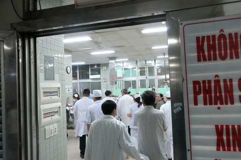Giám đốc Bệnh viện Chợ Rẫy: Khẳng định Li Zichao đã hoàn toàn khỏi bệnh - Ảnh 3. Giám đốc Bệnh viện Chợ Rẫy: Khẳng định Li Zichao đã hoàn toàn khỏi bệnh - Ảnh 3.