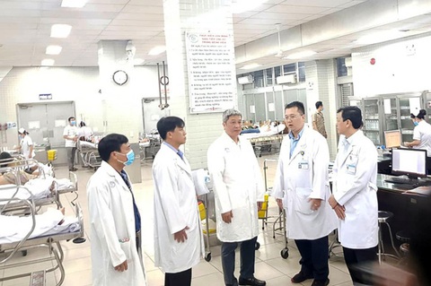 Giám đốc Bệnh viện Chợ Rẫy: Khẳng định Li Zichao đã hoàn toàn khỏi bệnh - Ảnh 1. Giám đốc Bệnh viện Chợ Rẫy: Khẳng định Li Zichao đã hoàn toàn khỏi bệnh - Ảnh 1.