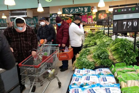 Bắc Kinh buộc các nơi cấp lương thực cho Vũ Hán đang bị phong tỏa - Ảnh 2. Bắc Kinh buộc các nơi cấp lương thực cho Vũ Hán đang bị phong tỏa - Ảnh 2.