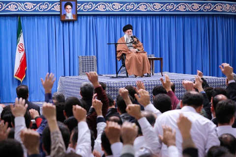 Lãnh đạo tối cao Iran đe ‘đáp trả dữ dội’ Mỹ sau khi nhân vật số 2 bị sát hại - Ảnh 1. Lãnh đạo tối cao Iran đe ‘đáp trả dữ dội’ Mỹ sau khi nhân vật số 2 bị sát hại - Ảnh 1.