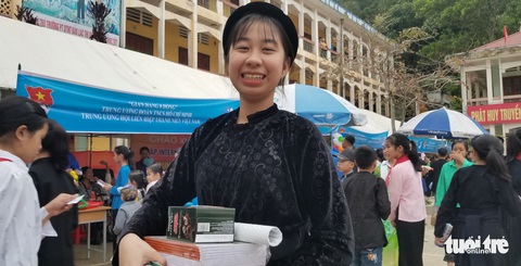 Hào hứng gói bánh chưng, đi chợ xuân 0 đồng vùng cao - Ảnh 7. Hào hứng gói bánh chưng, đi chợ xuân 0 đồng vùng cao - Ảnh 7.