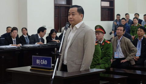 Em vợ Vũ nhôm bất ngờ thay đổi lời khai tại tòa - Ảnh 1. Em vợ Vũ nhôm bất ngờ thay đổi lời khai tại tòa - Ảnh 1.
