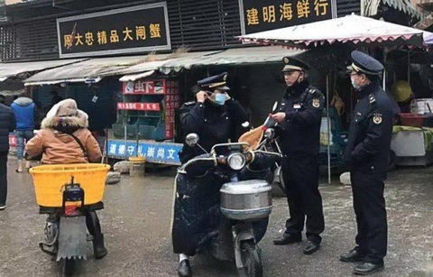 WHO: Đã tìm ra căn nguyên bệnh viêm phổi lạ ở Trung Quốc - Ảnh 1. WHO: Đã tìm ra căn nguyên bệnh viêm phổi lạ ở Trung Quốc - Ảnh 1.