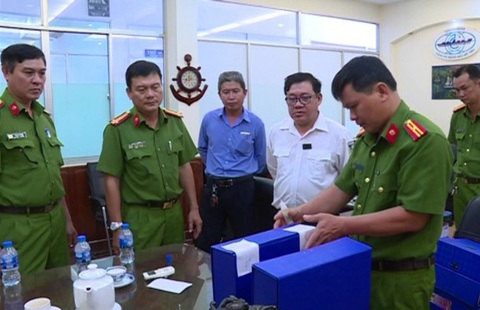 Đề nghị truy tố 6 bị can nguyên cán bộ Cảng vụ hàng hải Mỹ Tho - Ảnh 2. Đề nghị truy tố 6 bị can nguyên cán bộ Cảng vụ hàng hải Mỹ Tho - Ảnh 2.