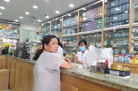 Cổ phiếu dược phẩm tăng trần dù thị trường giảm điểm - Ảnh 1. Cổ phiếu dược phẩm tăng trần dù thị trường giảm điểm - Ảnh 1.