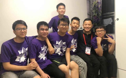 Huy chương vàng toán quốc tế 2019: Tôi có duyên với toán - Ảnh 1. Huy chương vàng toán quốc tế 2019: Tôi có duyên với toán - Ảnh 1.