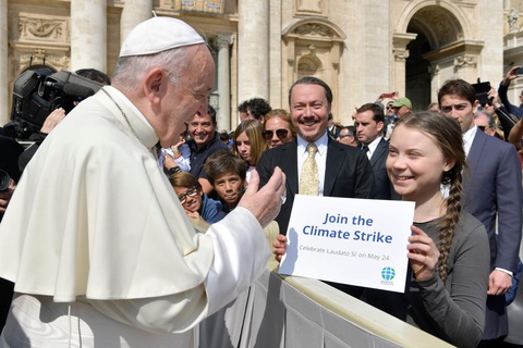 Tuổi 17 của Greta Thunberg, sức mạnh của cô gái đến từ đâu? - Ảnh 4. Tuổi 17 của Greta Thunberg, sức mạnh của cô gái đến từ đâu? - Ảnh 4.
