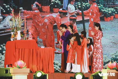 Trưng bày mâm cỗ, mâm ngũ quả 3 miền trong Lễ hội Tết Việt - Ảnh 8. Trưng bày mâm cỗ, mâm ngũ quả 3 miền trong Lễ hội Tết Việt - Ảnh 8.