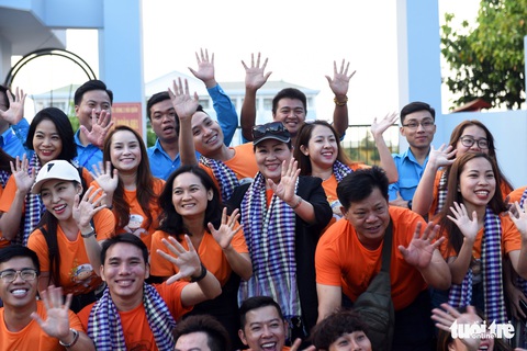 Mùa xuân biển đảo lần 9: Bên vịnh Phan Thiết, bâng khuâng nhớ Trường Sa - Ảnh 9. Mùa xuân biển đảo lần 9: Bên vịnh Phan Thiết, bâng khuâng nhớ Trường Sa - Ảnh 9.