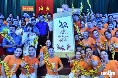 Mùa xuân biển đảo lần 9: Bên vịnh Phan Thiết, bâng khuâng nhớ Trường Sa - Ảnh 1. Mùa xuân biển đảo lần 9: Bên vịnh Phan Thiết, bâng khuâng nhớ Trường Sa - Ảnh 1.