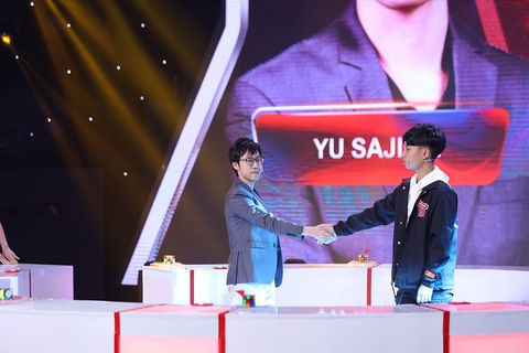 Siêu trí tuệ đấu với quốc tế: Việt Hoàng thua trong tiếc nuối - Ảnh 4. Siêu trí tuệ đấu với quốc tế: Việt Hoàng thua trong tiếc nuối - Ảnh 4.
