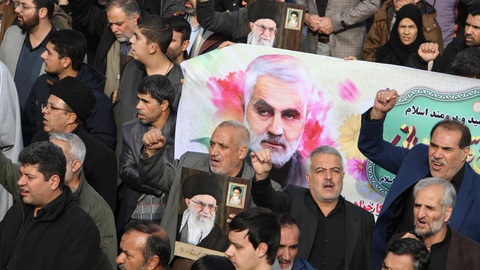 Giết chết Soleimani chẳng khác nào ám sát Bộ trưởng Quốc phòng Mỹ - Ảnh 1. Giết chết Soleimani chẳng khác nào ám sát Bộ trưởng Quốc phòng Mỹ - Ảnh 1.