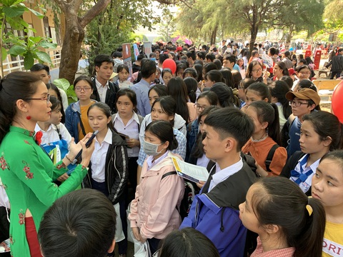 ĐH Kinh tế - luật mở ngành kinh doanh số và trí tuệ nhân tạo - Ảnh 1. ĐH Kinh tế - luật mở ngành kinh doanh số và trí tuệ nhân tạo - Ảnh 1.