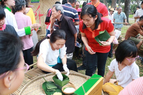 Bánh chưng, bánh giầy, bánh tét - linh hồn Tết Việt! - Ảnh 5. Bánh chưng, bánh giầy, bánh tét - linh hồn Tết Việt! - Ảnh 5.