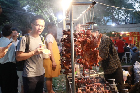 Hoạt động thiện nguyện ‘Tết trẻ em’ tại Lễ hội Tết Việt 2020 - Ảnh 10. Hoạt động thiện nguyện ‘Tết trẻ em’ tại Lễ hội Tết Việt 2020 - Ảnh 10.