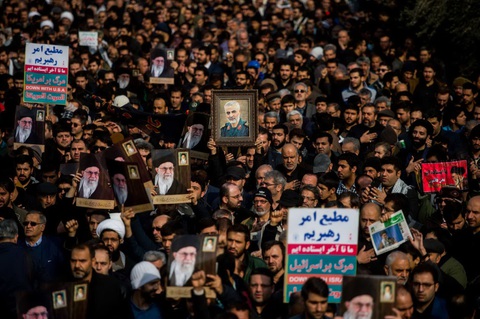 Mỹ giết tướng Iran Soleimani: Ngăn hay khởi động chiến tranh? - Ảnh 1. Mỹ giết tướng Iran Soleimani: Ngăn hay khởi động chiến tranh? - Ảnh 1.