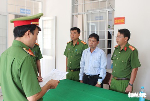 Bắt nguyên giám đốc Ngân hàng Agribank tại Trà Vinh - Ảnh 1. Bắt nguyên giám đốc Ngân hàng Agribank tại Trà Vinh - Ảnh 1.
