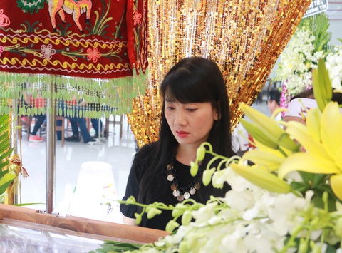 Nguyên Thủ tướng Nguyễn Tấn Dũng và nhiều nghệ sĩ đến chia buồn cùng gia đình Nguyễn Chánh Tín - Ảnh 6. Nguyên Thủ tướng Nguyễn Tấn Dũng và nhiều nghệ sĩ đến chia buồn cùng gia đình Nguyễn Chánh Tín - Ảnh 6.