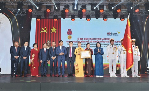 Bí thư Nguyễn Thiện Nhân: HDBank hãy trở thành ngân hàng hạnh phúc - Ảnh 1. Bí thư Nguyễn Thiện Nhân: HDBank hãy trở thành ngân hàng hạnh phúc - Ảnh 1.