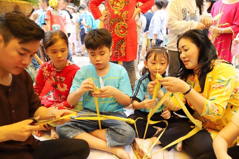 Thầy ơi, sao tết ở Sài Gòn không giống tết quê em? - Ảnh 1. Thầy ơi, sao tết ở Sài Gòn không giống tết quê em? - Ảnh 1.