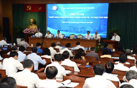 Năm 2019, người dân TP.HCM đạt năng suất lao động gần 300 triệu đồng - Ảnh 2. Năm 2019, người dân TP.HCM đạt năng suất lao động gần 300 triệu đồng - Ảnh 2.