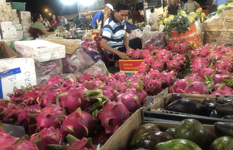 Nhà chức trách than đau đầu với hóa chất cho phép dùng ướp thực phẩm - Ảnh 1. Nhà chức trách than đau đầu với hóa chất cho phép dùng ướp thực phẩm - Ảnh 1.