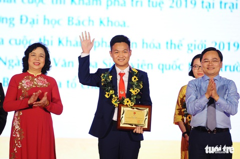 Tuyên dương 10 gương mặt trẻ thủ đô tiêu biểu năm 2019 - Ảnh 2. Tuyên dương 10 gương mặt trẻ thủ đô tiêu biểu năm 2019 - Ảnh 2.