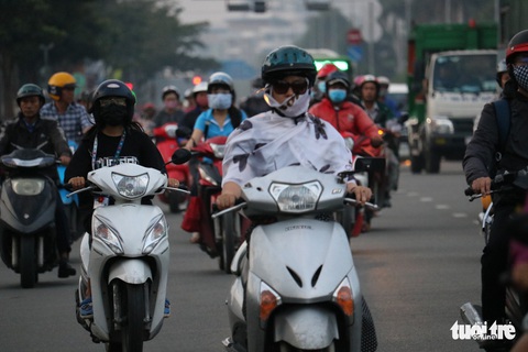 Bắc Bộ sáng có sương mù, Nam Bộ nắng khô đề phòng cháy nổ - Ảnh 1. Bắc Bộ sáng có sương mù, Nam Bộ nắng khô đề phòng cháy nổ - Ảnh 1.