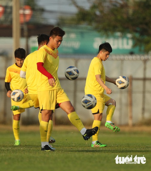U23 Việt Nam tập rê dắt bóng trước trận gặp UAE - Ảnh 3. U23 Việt Nam tập rê dắt bóng trước trận gặp UAE - Ảnh 3.