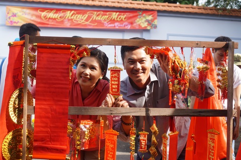 Phim truyền hình tết: Thời sự & hài hước - Ảnh 1. Phim truyền hình tết: Thời sự & hài hước - Ảnh 1.