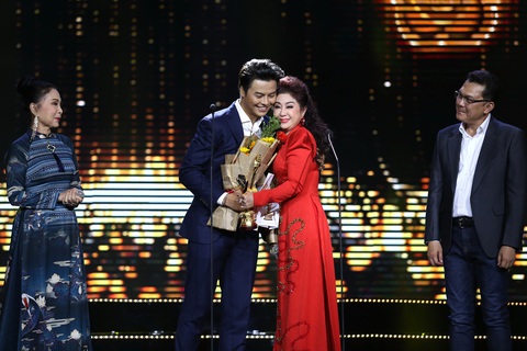‘Để Mị nói cho mà nghe’ nhận cú đúp Giải Mai Vàng 2019 - Ảnh 3. ‘Để Mị nói cho mà nghe’ nhận cú đúp Giải Mai Vàng 2019 - Ảnh 3.