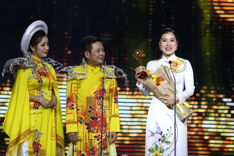 ‘Để Mị nói cho mà nghe’ nhận cú đúp Giải Mai Vàng 2019 - Ảnh 4. ‘Để Mị nói cho mà nghe’ nhận cú đúp Giải Mai Vàng 2019 - Ảnh 4.
