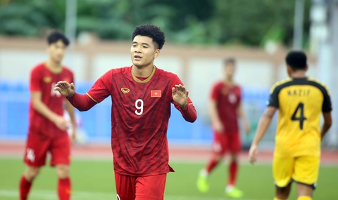 Đức Chinh vào danh sách 11 cầu thủ đáng chú ý ở Giải U23 châu Á 2020 - Ảnh 1. Đức Chinh vào danh sách 11 cầu thủ đáng chú ý ở Giải U23 châu Á 2020 - Ảnh 1.