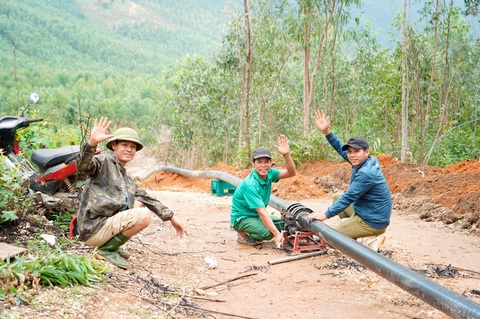 Vùng quê Quảng Kim hạnh phúc khi có nước sạch - Ảnh 4. Vùng quê Quảng Kim hạnh phúc khi có nước sạch - Ảnh 4.