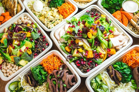 Tết đồ ăn ngập mặt, giảm cân làm sao? - Ảnh 5. Tết đồ ăn ngập mặt, giảm cân làm sao? - Ảnh 5.