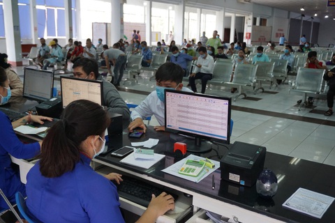 Ga Sài Gòn: Hàng chục ngàn vé tàu tết đã được bán qua mạng - Ảnh 4. Ga Sài Gòn: Hàng chục ngàn vé tàu tết đã được bán qua mạng - Ảnh 4.