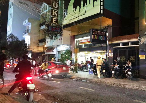 Bắt 5 người tham gia hỗn chiến ở Gò Vấp, thu 2 khẩu súng, nhiều ma túy - Ảnh 1. Bắt 5 người tham gia hỗn chiến ở Gò Vấp, thu 2 khẩu súng, nhiều ma túy - Ảnh 1.