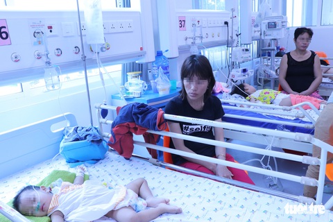 TP.HCM báo động bệnh tay chân miệng: một tuần 640 ca - Ảnh 1. TP.HCM báo động bệnh tay chân miệng: một tuần 640 ca - Ảnh 1.