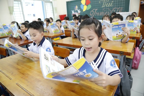 Chương trình lớp 1 mới: Bộ GD-ĐT có điều chỉnh phù hợp? - Ảnh 1. Chương trình lớp 1 mới: Bộ GD-ĐT có điều chỉnh phù hợp? - Ảnh 1.