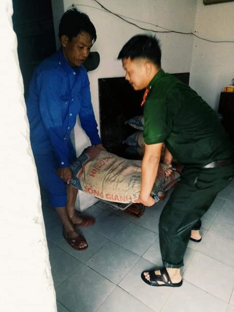 Đà Nẵng di dời gần 1.000 hộ dân tránh lũ - Ảnh 1. Đà Nẵng di dời gần 1.000 hộ dân tránh lũ - Ảnh 1.