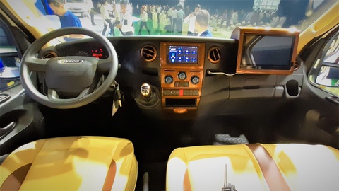 Thaco ra mắt xe Mini Bus Iveco Daily - Ảnh 4. Thaco ra mắt xe Mini Bus Iveco Daily - Ảnh 4.
