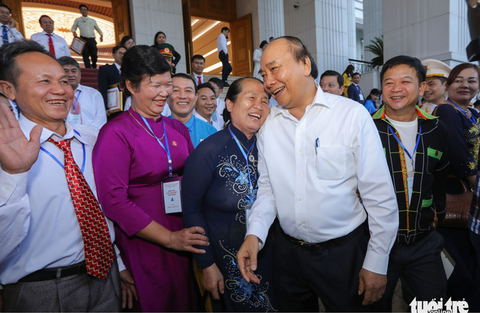 ‘Muốn dân làm thì phải làm dân tin, cán bộ phải là những tấm gương’ - Ảnh 2. ‘Muốn dân làm thì phải làm dân tin, cán bộ phải là những tấm gương’ - Ảnh 2.