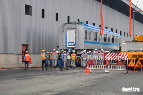Tàu metro 1 lăn bánh ở depot, tháng 4-2021 sẽ chạy thử từ ngã tư Bình Thái về Long Bình - Ảnh 15. Tàu metro 1 lăn bánh ở depot, tháng 4-2021 sẽ chạy thử từ ngã tư Bình Thái về Long Bình - Ảnh 15.