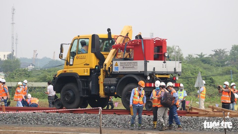Tàu metro 1 lăn bánh ở depot, tháng 4-2021 sẽ chạy thử từ ngã tư Bình Thái về Long Bình - Ảnh 16. Tàu metro 1 lăn bánh ở depot, tháng 4-2021 sẽ chạy thử từ ngã tư Bình Thái về Long Bình - Ảnh 16.