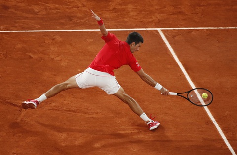 Thắng gọn Djokovic, Nadal lần thứ 20 vô địch Grand Slam - Ảnh 4. Thắng gọn Djokovic, Nadal lần thứ 20 vô địch Grand Slam - Ảnh 4.