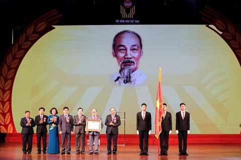 Thủ tướng tin tưởng một giai cấp nông dân Việt Nam tự cường, sáng tạo - Ảnh 2. Thủ tướng tin tưởng một giai cấp nông dân Việt Nam tự cường, sáng tạo - Ảnh 2.
