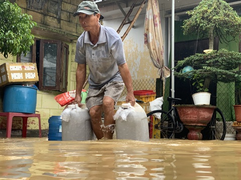 3 tàu cá của tỉnh Quảng Ngãi gặp nạn trên biển - Ảnh 2. 3 tàu cá của tỉnh Quảng Ngãi gặp nạn trên biển - Ảnh 2.